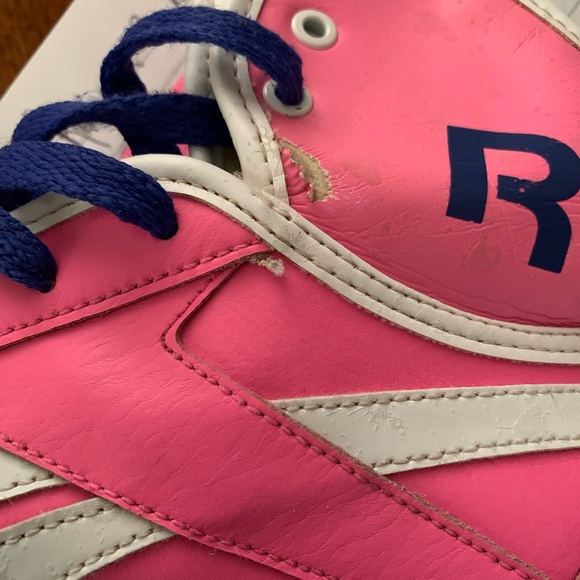 Ladies Reebok Classic Sneakers - Picture 10 of 11